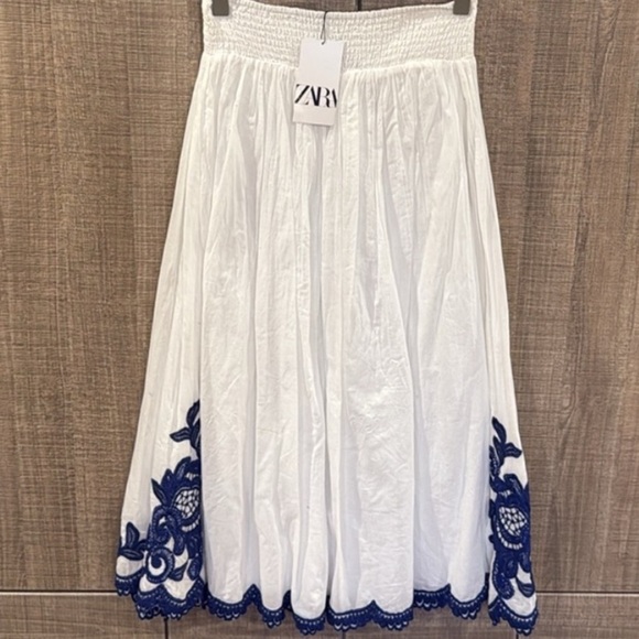 NWT vacation Midi Skirt Embroidery size XS and XL 
FIRM PRICE - Picture 3 of 16